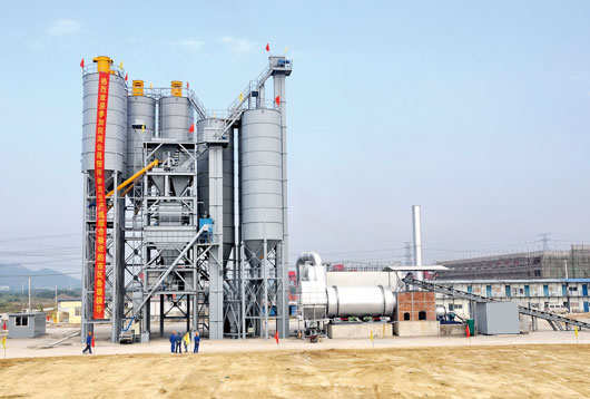 Dry mortar mixing plant